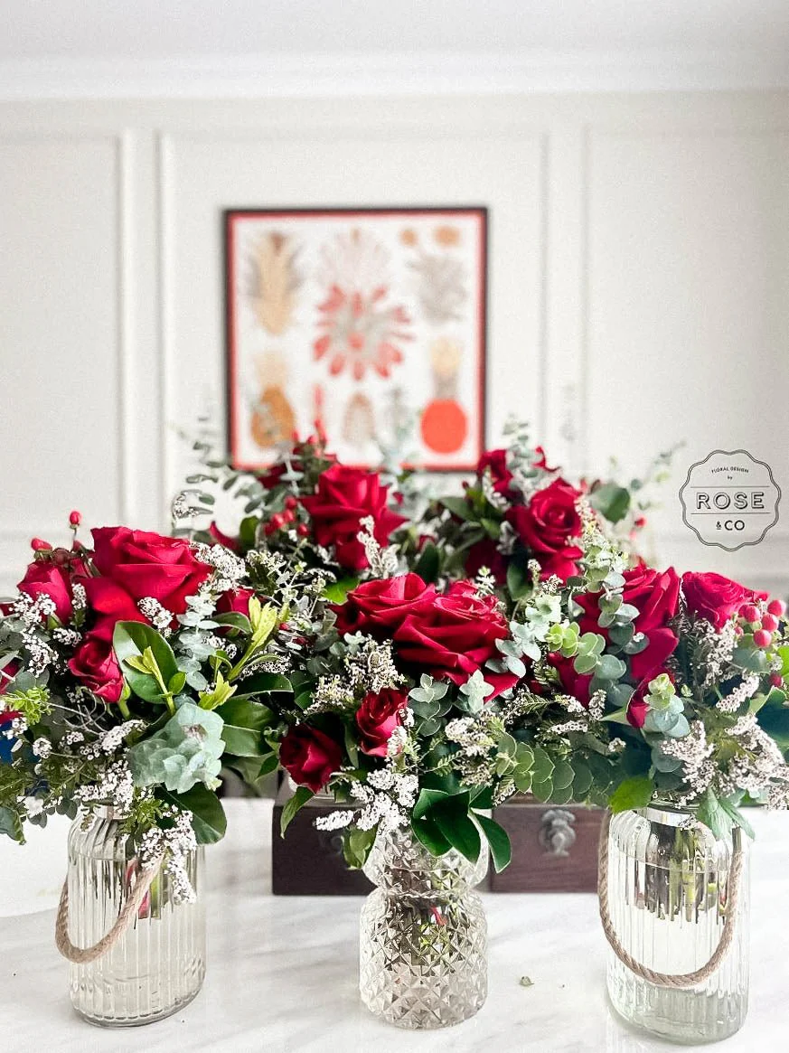 Red colour table posy - Image 3