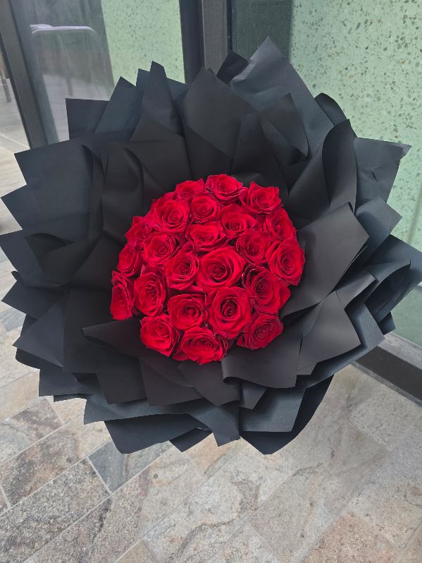 Rose Bouquet - Image 5